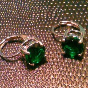 Genuine 2carat Emerald stud earrings